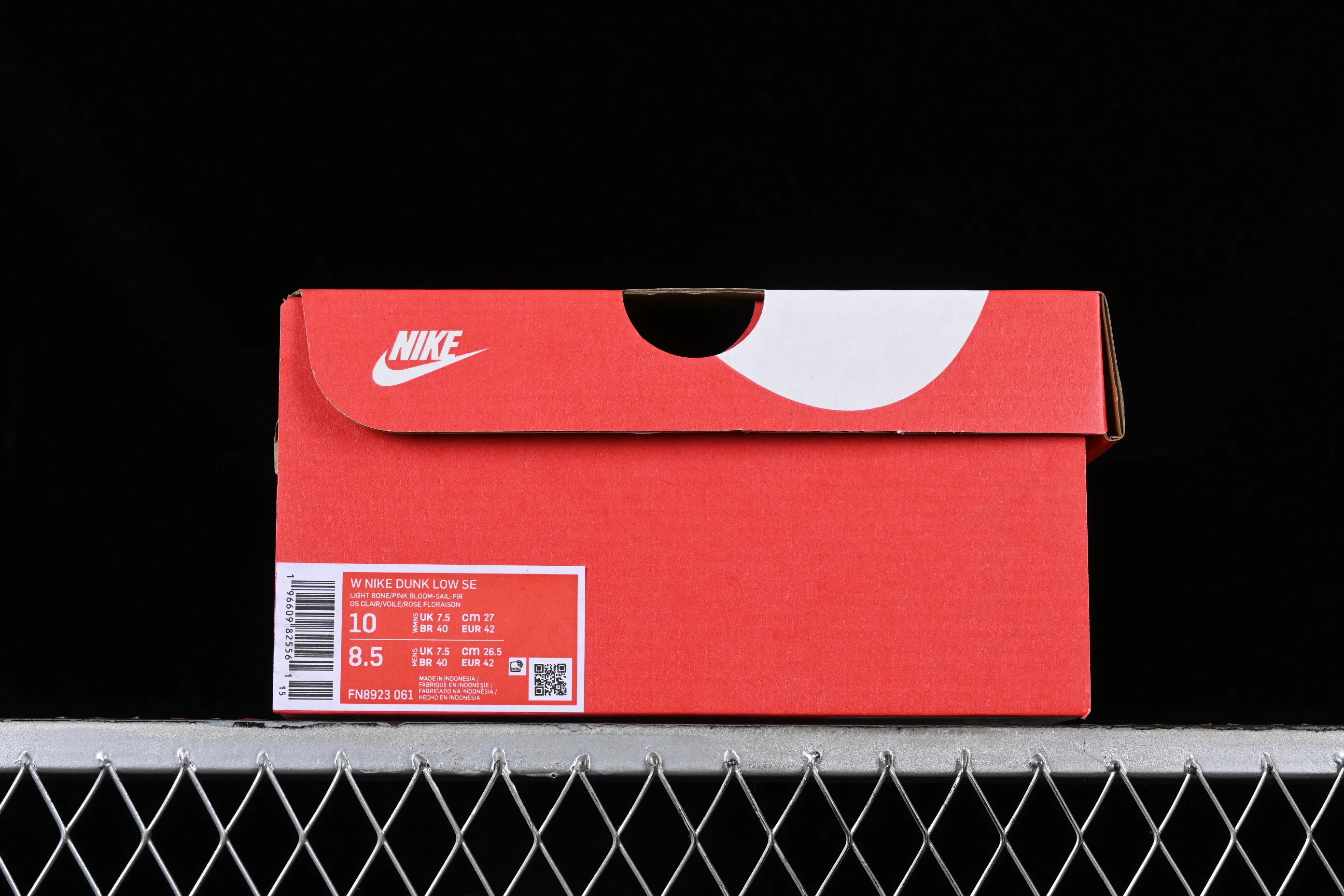 All Categories Nk SB Dunk Series Nk SB Dunk Low Low-top sneakers Nk Dunk Low "All Petals United" Sonorous Rose SB low-top casual sneakers FN8923-061